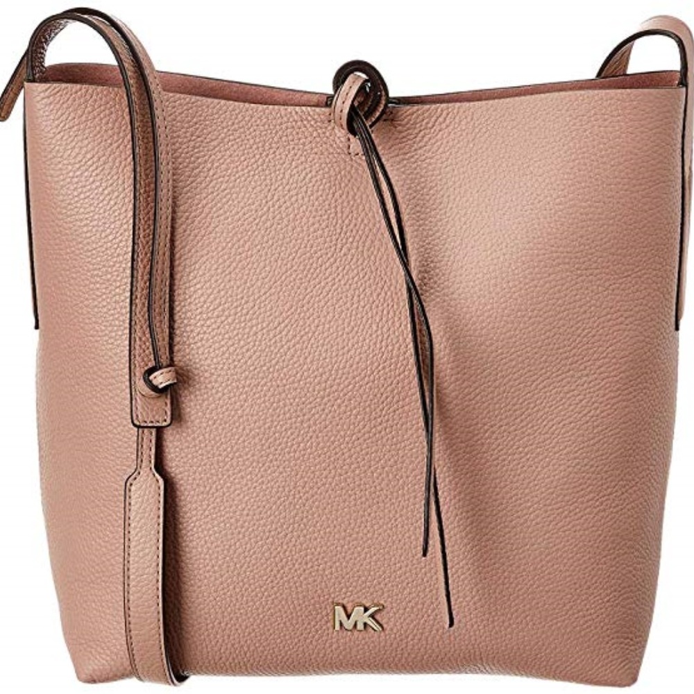 MICHAEL Michael Kors Junie Large Pebbled Leather M